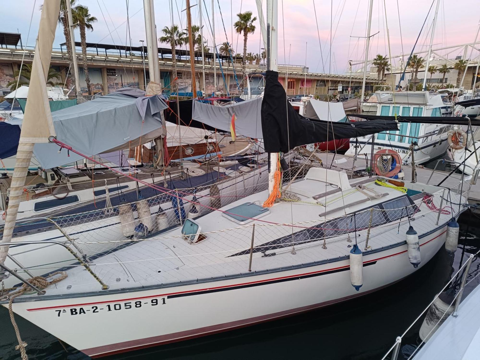 Hotel Experience On A Sailboat To Sleep Sant Adrià de Besòs Esterno foto